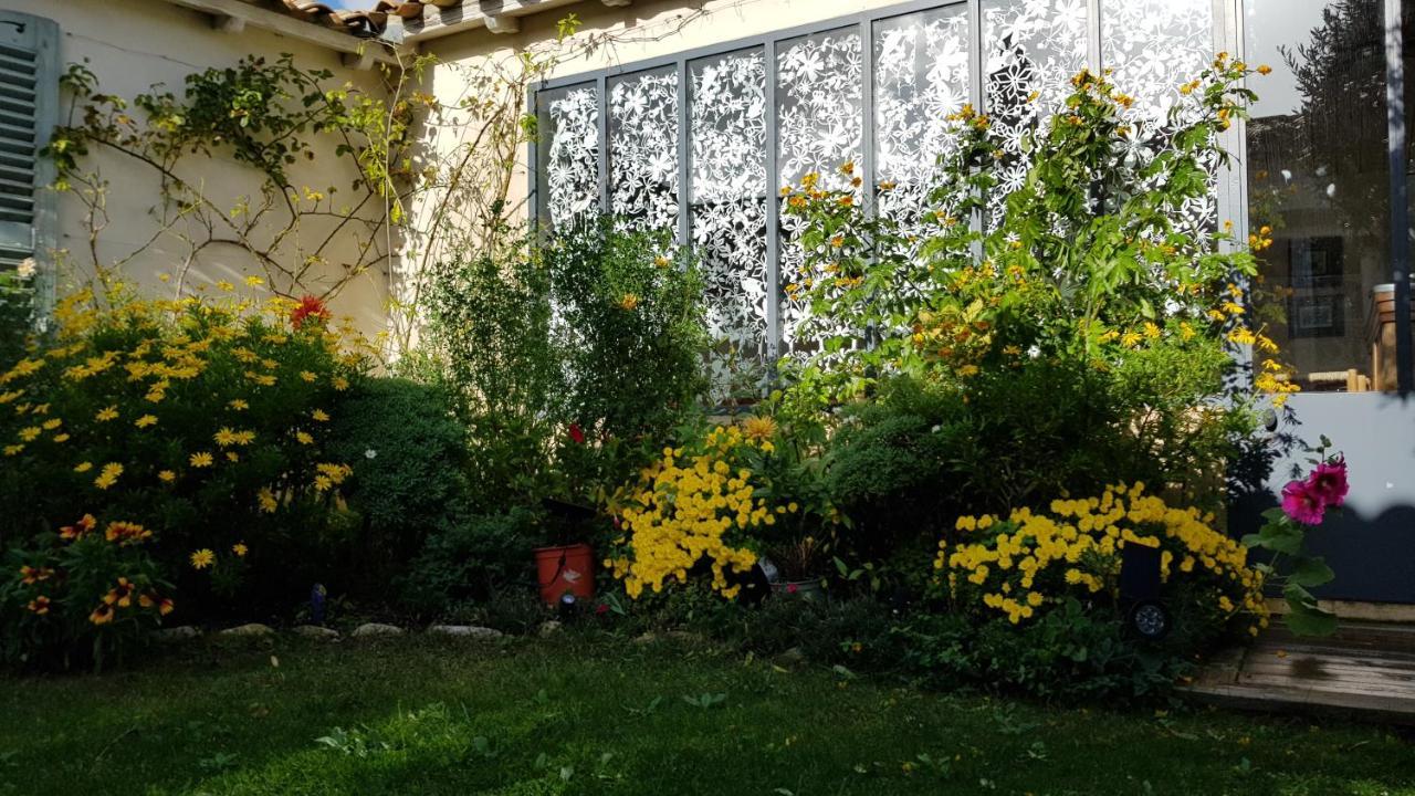 La Passerose 3 Pieces Avec Jardin Au Calme,A 300M De La Plage, Panzió La Couarde-sur-Mer Kültér fotó